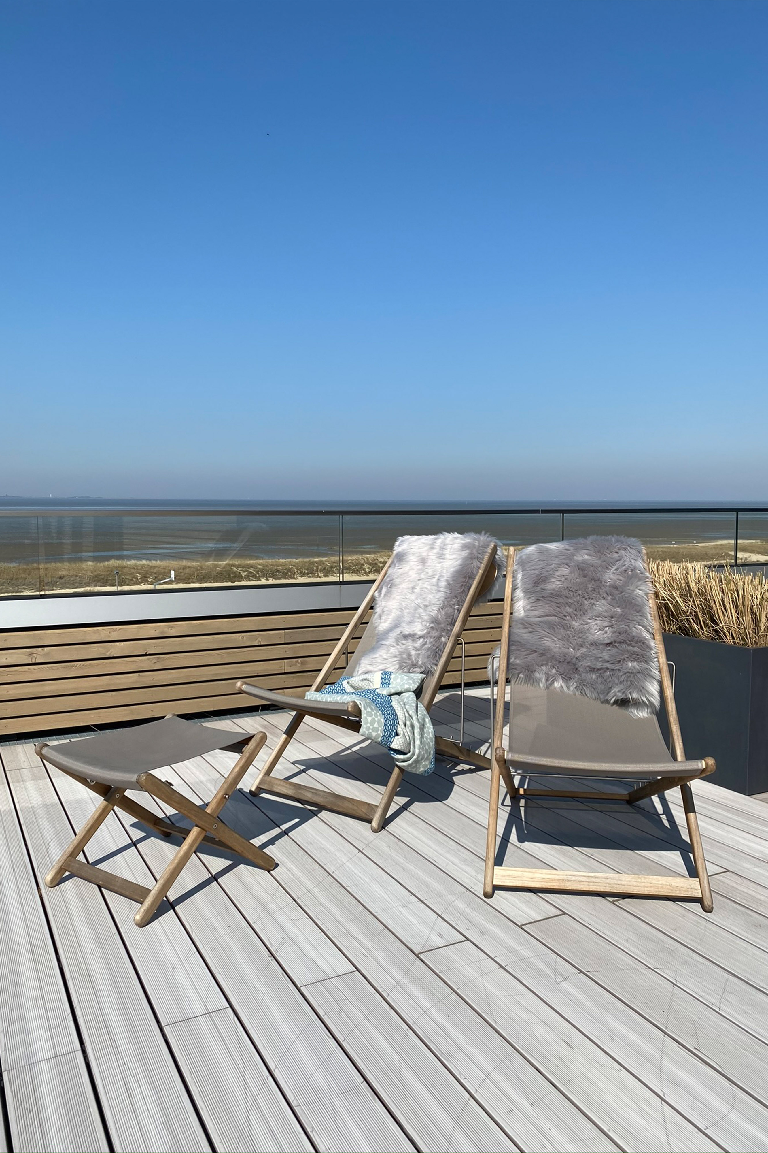 hotel-strandhus-cuxhaven-terrasse.jpg